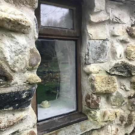 Tiny Cosy Snug Apartment Manorowen Exterior photo